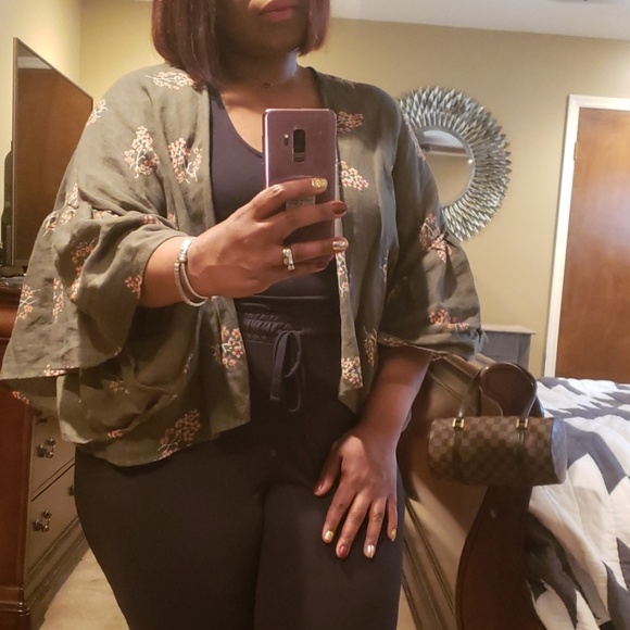 Kimono - Picture 5 of 6